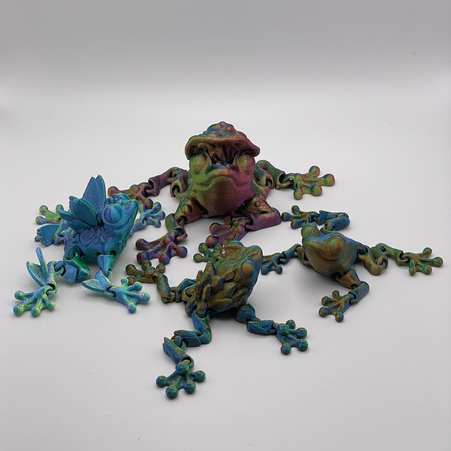 Cute Articulated Frogs